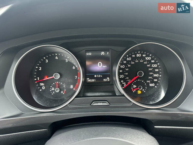 Оранжевый Фольксваген Тигуан, объемом двигателя 2 л и пробегом 143 тыс. км за 16700 $, фото 16 на Automoto.ua