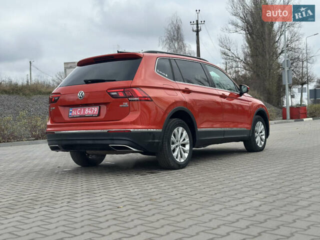 Оранжевый Фольксваген Тигуан, объемом двигателя 2 л и пробегом 143 тыс. км за 16700 $, фото 7 на Automoto.ua