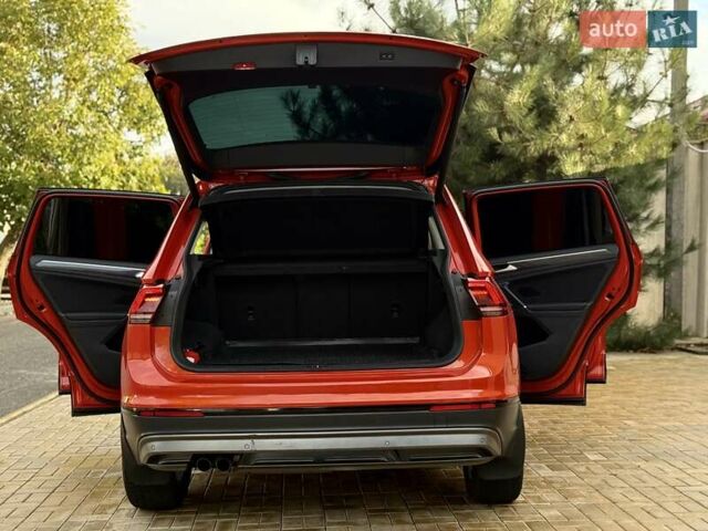 Оранжевый Фольксваген Тигуан, объемом двигателя 1.98 л и пробегом 161 тыс. км за 23900 $, фото 53 на Automoto.ua