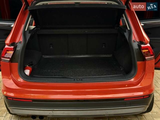 Оранжевый Фольксваген Тигуан, объемом двигателя 1.98 л и пробегом 161 тыс. км за 23900 $, фото 55 на Automoto.ua