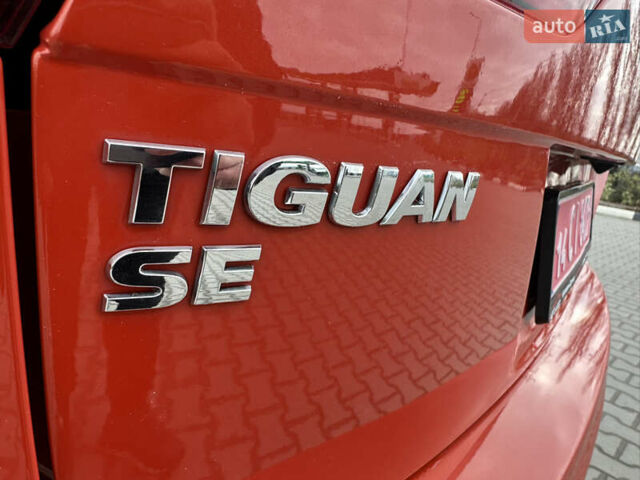 Оранжевый Фольксваген Тигуан, объемом двигателя 2 л и пробегом 143 тыс. км за 16700 $, фото 22 на Automoto.ua