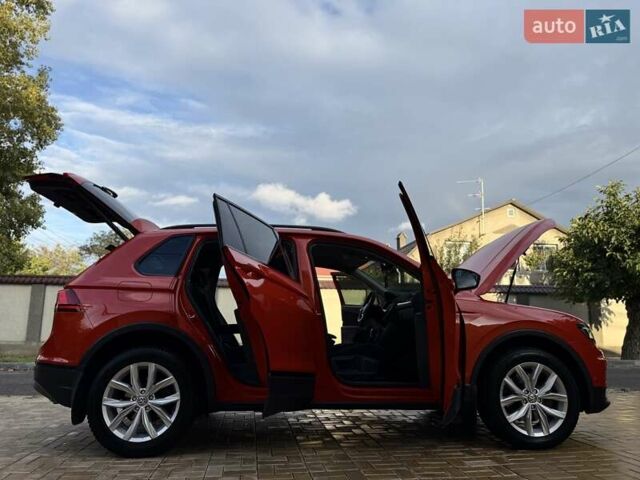 Оранжевый Фольксваген Тигуан, объемом двигателя 1.98 л и пробегом 161 тыс. км за 23900 $, фото 64 на Automoto.ua