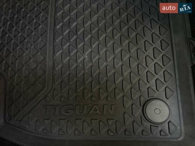 Оранжевый Фольксваген Тигуан, объемом двигателя 1.98 л и пробегом 161 тыс. км за 23900 $, фото 47 на Automoto.ua