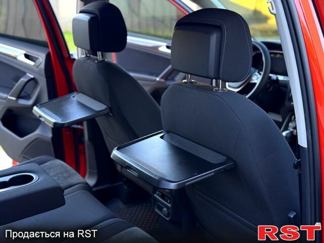 Оранжевый Фольксваген Тигуан, объемом двигателя 2 л и пробегом 160 тыс. км за 23700 $, фото 10 на Automoto.ua