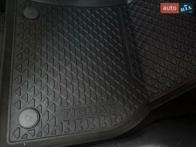 Оранжевый Фольксваген Тигуан, объемом двигателя 1.98 л и пробегом 161 тыс. км за 23900 $, фото 65 на Automoto.ua