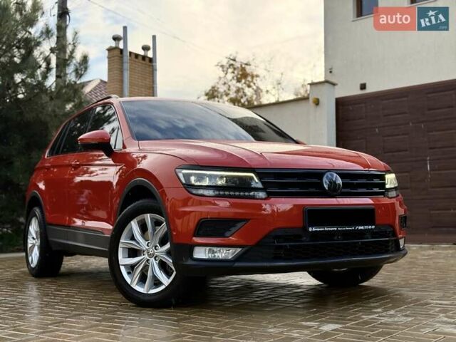 Оранжевый Фольксваген Тигуан, объемом двигателя 1.98 л и пробегом 161 тыс. км за 23900 $, фото 4 на Automoto.ua