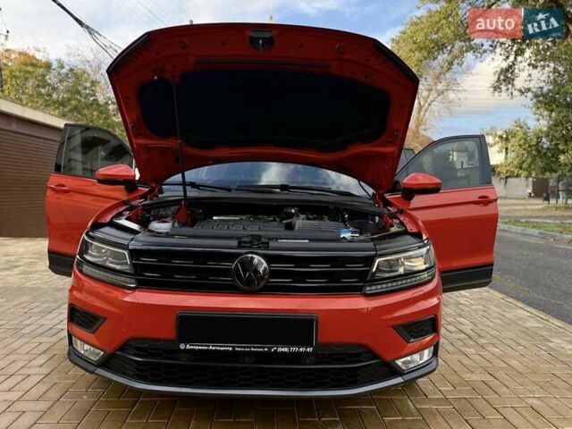 Оранжевый Фольксваген Тигуан, объемом двигателя 1.98 л и пробегом 161 тыс. км за 23900 $, фото 68 на Automoto.ua