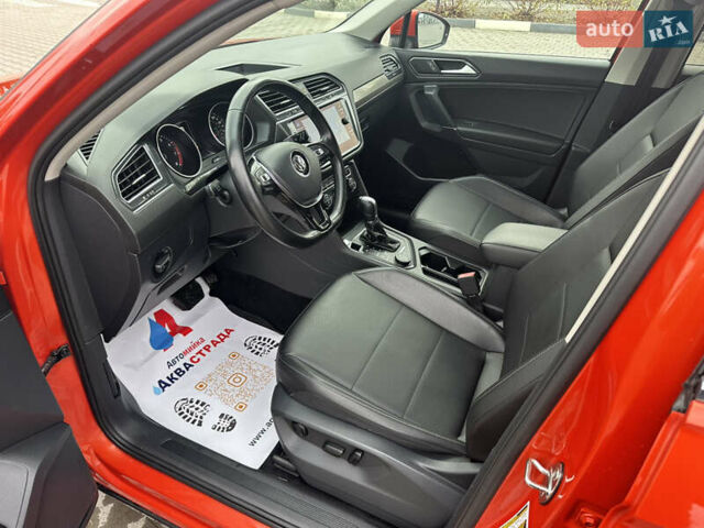 Оранжевый Фольксваген Тигуан, объемом двигателя 2 л и пробегом 143 тыс. км за 16700 $, фото 13 на Automoto.ua