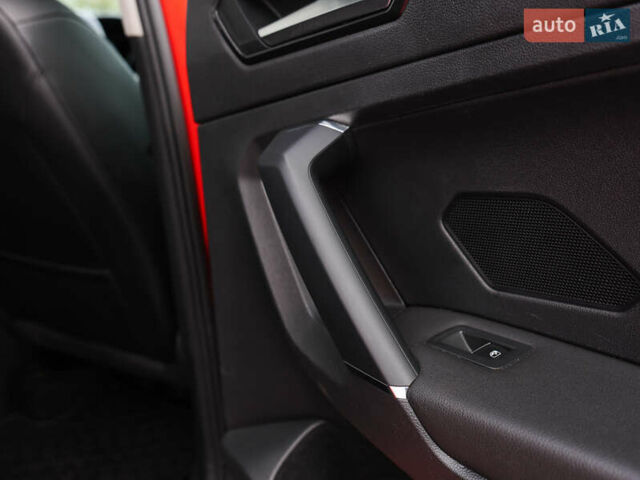 Помаранчевий Фольксваген Тігуан, об'ємом двигуна 2 л та пробігом 146 тис. км за 21000 $, фото 17 на Automoto.ua