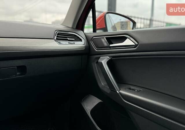 Оранжевый Фольксваген Тигуан, объемом двигателя 1.98 л и пробегом 112 тыс. км за 18999 $, фото 26 на Automoto.ua