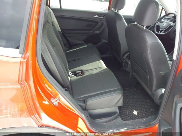 Помаранчевий Фольксваген Тігуан, об'ємом двигуна 2 л та пробігом 185 тис. км за 12150 $, фото 9 на Automoto.ua