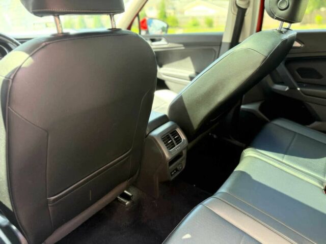 Помаранчевий Фольксваген Тігуан, об'ємом двигуна 2 л та пробігом 31 тис. км за 9000 $, фото 12 на Automoto.ua