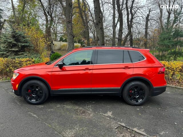 Оранжевый Фольксваген Тигуан, объемом двигателя 2 л и пробегом 176 тыс. км за 17790 $, фото 7 на Automoto.ua