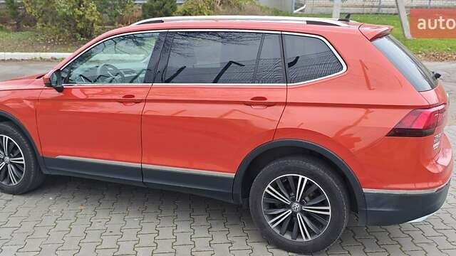 Оранжевый Фольксваген Тигуан, объемом двигателя 1.98 л и пробегом 148 тыс. км за 16200 $, фото 19 на Automoto.ua