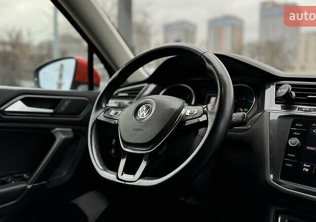 Оранжевый Фольксваген Тигуан, объемом двигателя 1.98 л и пробегом 112 тыс. км за 18999 $, фото 23 на Automoto.ua