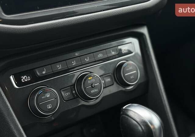 Оранжевый Фольксваген Тигуан, объемом двигателя 1.98 л и пробегом 112 тыс. км за 18999 $, фото 31 на Automoto.ua