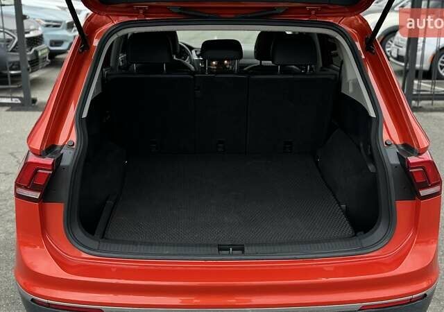 Оранжевый Фольксваген Тигуан, объемом двигателя 1.98 л и пробегом 112 тыс. км за 18999 $, фото 40 на Automoto.ua