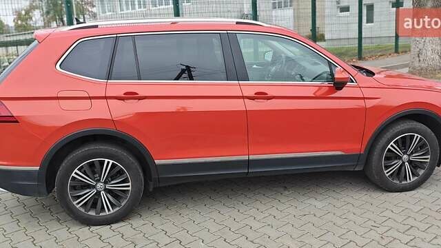 Оранжевый Фольксваген Тигуан, объемом двигателя 1.98 л и пробегом 148 тыс. км за 16200 $, фото 27 на Automoto.ua
