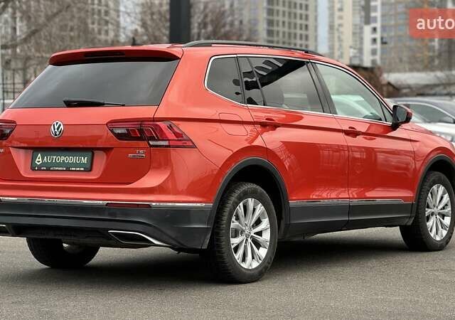Оранжевый Фольксваген Тигуан, объемом двигателя 1.98 л и пробегом 112 тыс. км за 18999 $, фото 7 на Automoto.ua