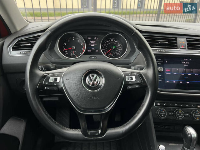 Помаранчевий Фольксваген Тігуан, об'ємом двигуна 1.98 л та пробігом 58 тис. км за 18900 $, фото 32 на Automoto.ua