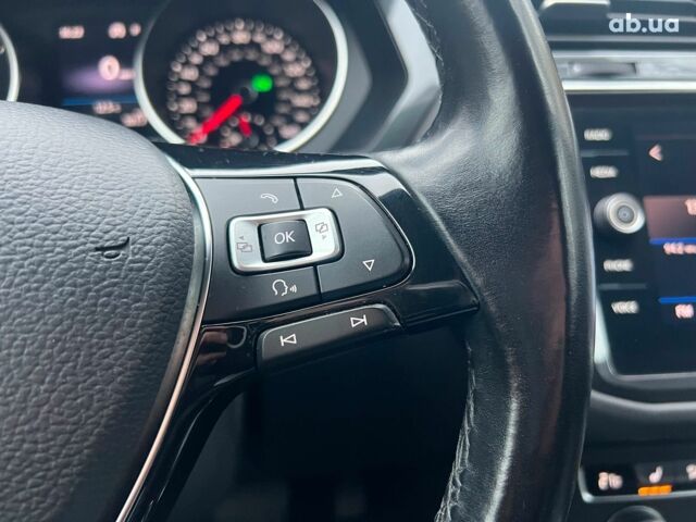 Оранжевый Фольксваген Тигуан, объемом двигателя 2 л и пробегом 176 тыс. км за 17790 $, фото 14 на Automoto.ua