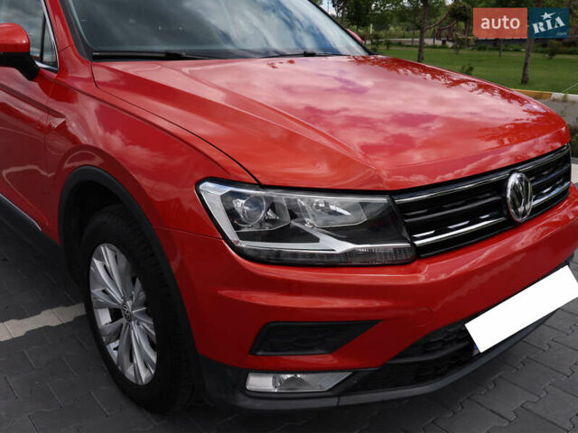 Помаранчевий Фольксваген Тігуан, об'ємом двигуна 2 л та пробігом 146 тис. км за 21000 $, фото 1 на Automoto.ua