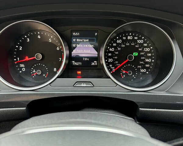 Оранжевый Фольксваген Тигуан, объемом двигателя 1.98 л и пробегом 176 тыс. км за 19200 $, фото 21 на Automoto.ua