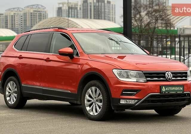 Оранжевый Фольксваген Тигуан, объемом двигателя 1.98 л и пробегом 112 тыс. км за 18999 $, фото 1 на Automoto.ua