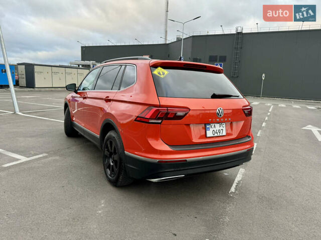 Помаранчевий Фольксваген Тігуан, об'ємом двигуна 1.98 л та пробігом 176 тис. км за 16690 $, фото 5 на Automoto.ua