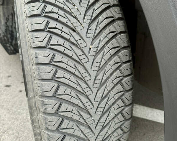 Помаранчевий Фольксваген Тігуан, об'ємом двигуна 1.98 л та пробігом 176 тис. км за 16690 $, фото 18 на Automoto.ua