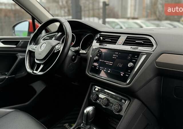 Оранжевый Фольксваген Тигуан, объемом двигателя 1.98 л и пробегом 112 тыс. км за 18999 $, фото 22 на Automoto.ua