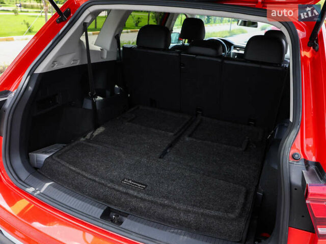 Помаранчевий Фольксваген Тігуан, об'ємом двигуна 2 л та пробігом 146 тис. км за 21000 $, фото 9 на Automoto.ua