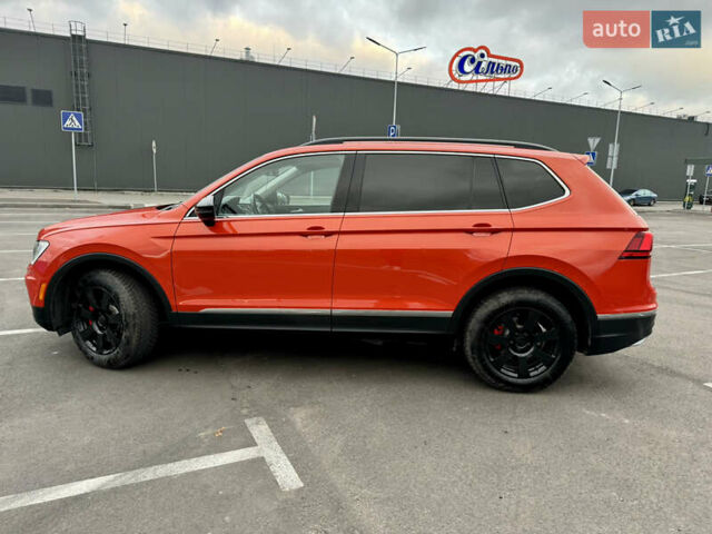 Помаранчевий Фольксваген Тігуан, об'ємом двигуна 1.98 л та пробігом 176 тис. км за 16690 $, фото 3 на Automoto.ua