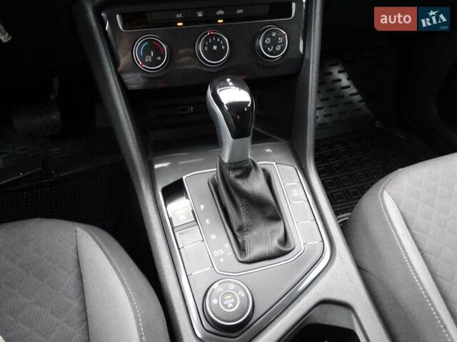 Оранжевый Фольксваген Тигуан, объемом двигателя 1.98 л и пробегом 107 тыс. км за 19500 $, фото 12 на Automoto.ua