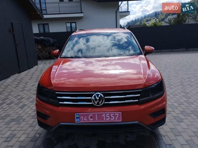 Помаранчевий Фольксваген Тігуан, об'ємом двигуна 1.98 л та пробігом 104 тис. км за 16200 $, фото 1 на Automoto.ua