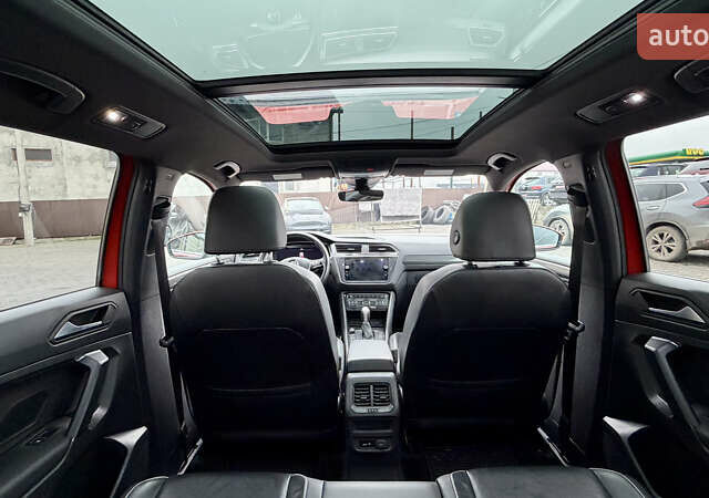 Оранжевый Фольксваген Тигуан, объемом двигателя 2 л и пробегом 152 тыс. км за 25900 $, фото 26 на Automoto.ua