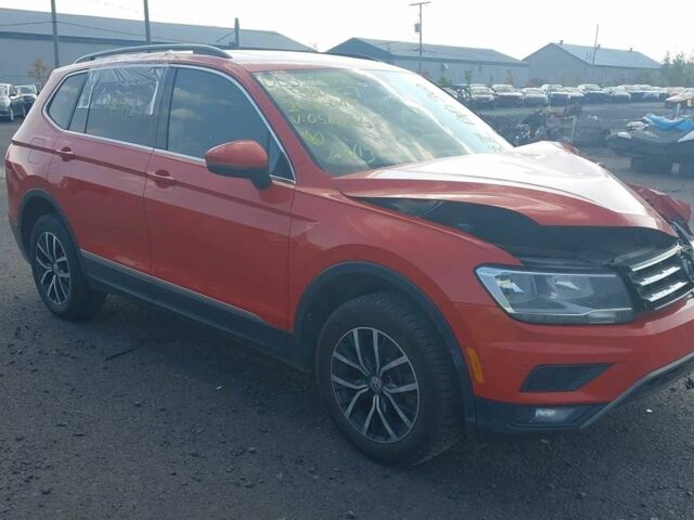 Оранжевый Фольксваген Тигуан, объемом двигателя 2 л и пробегом 115 тыс. км за 11500 $, фото 3 на Automoto.ua