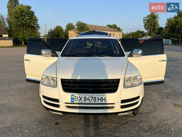 Белый Фольксваген Туарег, объемом двигателя 3.2 л и пробегом 350 тыс. км за 8300 $, фото 19 на Automoto.ua
