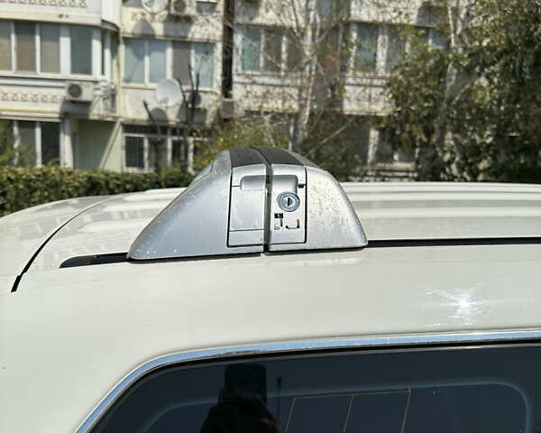 Фольксваген Туарег 2007 у Миколаєві на Automoto.ua Білий Фольксваген Туарег, об'ємом двигуна 3 л та пробігом 226 тис. км за 13100 $, фото 12 на Automoto.ua