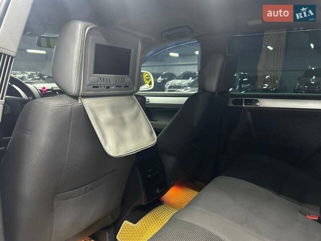 Фольксваген Туарег 2007 у Чернівцях на Automoto.ua Білий Фольксваген Туарег, об'ємом двигуна 2.97 л та пробігом 284 тис. км за 11000 $, фото 17 на Automoto.ua