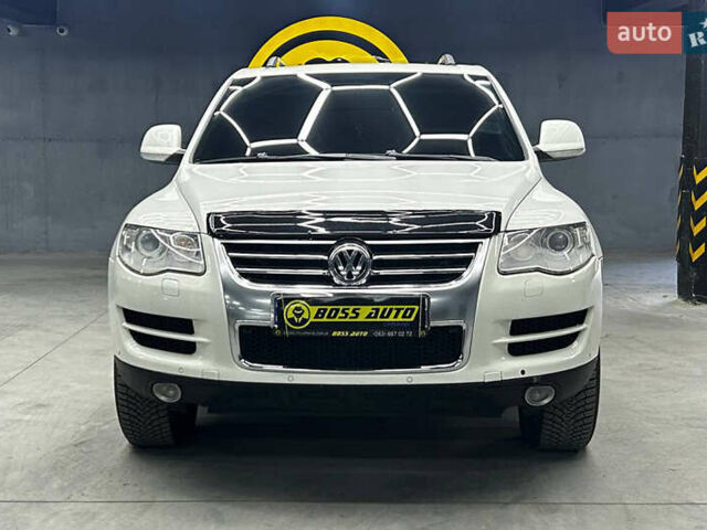 Фольксваген Туарег 2007 у Чернівцях на Automoto.ua Білий Фольксваген Туарег, об'ємом двигуна 2.97 л та пробігом 284 тис. км за 11000 $, фото 1 на Automoto.ua