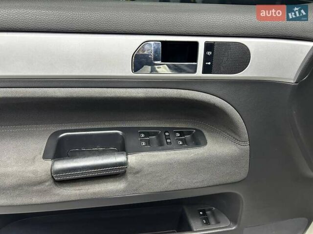 Фольксваген Туарег 2007 у Чернівцях на Automoto.ua Білий Фольксваген Туарег, об'ємом двигуна 2.97 л та пробігом 284 тис. км за 11000 $, фото 22 на Automoto.ua