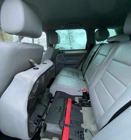 Белый Фольксваген Туарег, объемом двигателя 3 л и пробегом 224 тыс. км за 4500 $, фото 6 на Automoto.ua