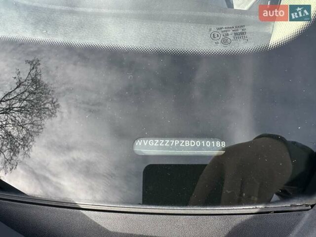 Белый Фольксваген Туарег, объемом двигателя 2.97 л и пробегом 260 тыс. км за 19200 $, фото 20 на Automoto.ua