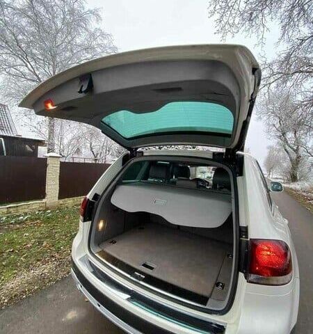 Белый Фольксваген Туарег, объемом двигателя 3 л и пробегом 224 тыс. км за 4500 $, фото 7 на Automoto.ua