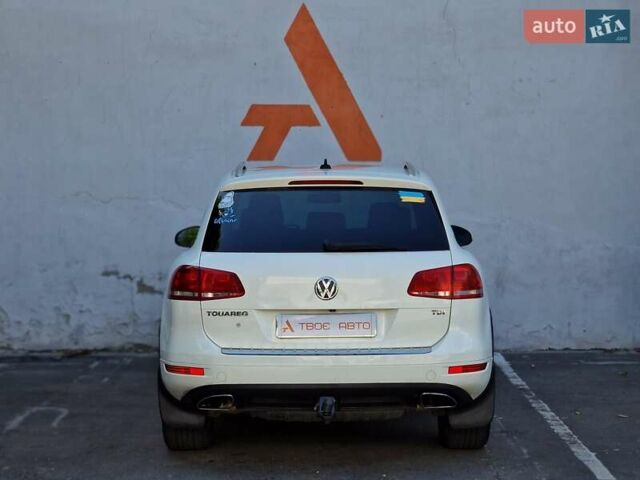 Белый Фольксваген Туарег, объемом двигателя 2.97 л и пробегом 264 тыс. км за 17490 $, фото 34 на Automoto.ua
