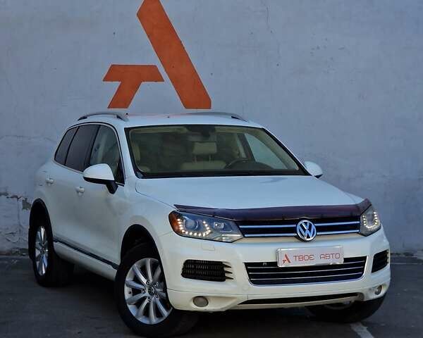 Белый Фольксваген Туарег, объемом двигателя 2.97 л и пробегом 264 тыс. км за 17490 $, фото 13 на Automoto.ua