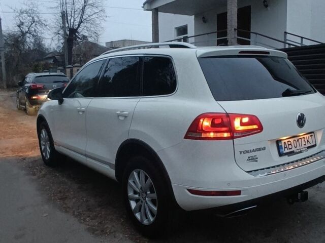 Белый Фольксваген Туарег, объемом двигателя 3 л и пробегом 289 тыс. км за 17500 $, фото 7 на Automoto.ua