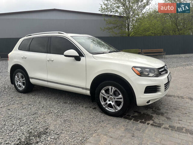 Білий Фольксваген Туарег, об'ємом двигуна 2.97 л та пробігом 296 тис. км за 16800 $, фото 12 на Automoto.ua