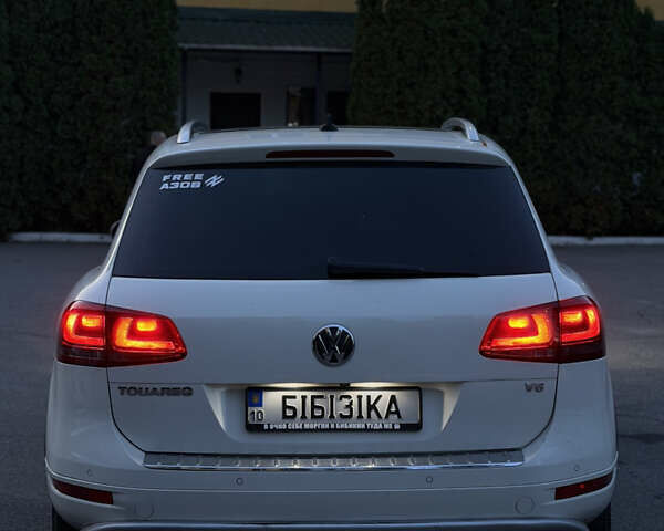 Белый Фольксваген Туарег, объемом двигателя 3.6 л и пробегом 296 тыс. км за 12900 $, фото 17 на Automoto.ua